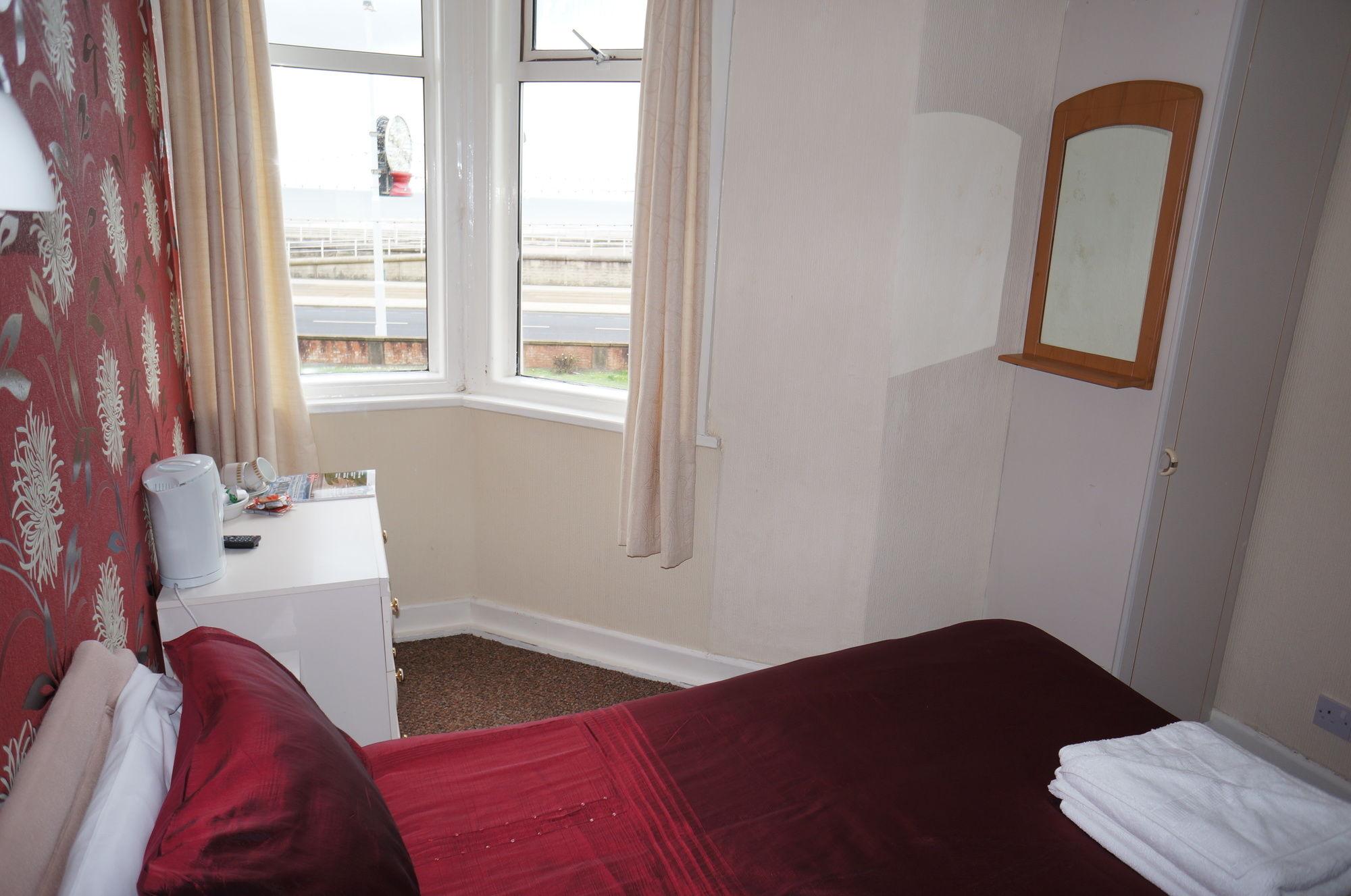 Ocean Bay Hotell Blackpool Eksteriør bilde